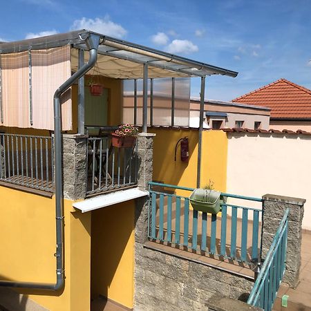 Ubytovani U Jerabku - Parkovani Zdarma Mikulov Dış mekan fotoğraf